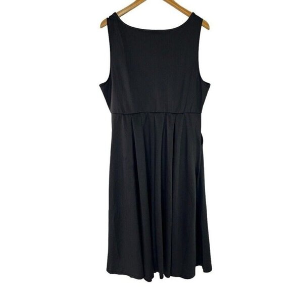 NWT Torrid Mini Scuba Square Neck Skater Dress Size 1/1X - Picture 8 of 9